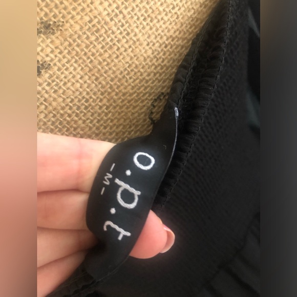 SMOCKED O.P.T. BLACK PUFF SLEEVE PRINCESSCORE COTTAGECORE ROYALCORE MIDI DRESS - Picture 2 of 8